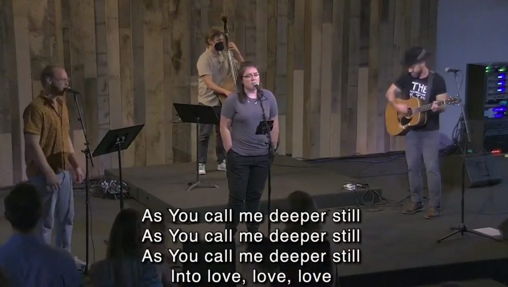 Methodist Church Sings “Good, Good Mother” to God as a Worship Song for Mother’s Day