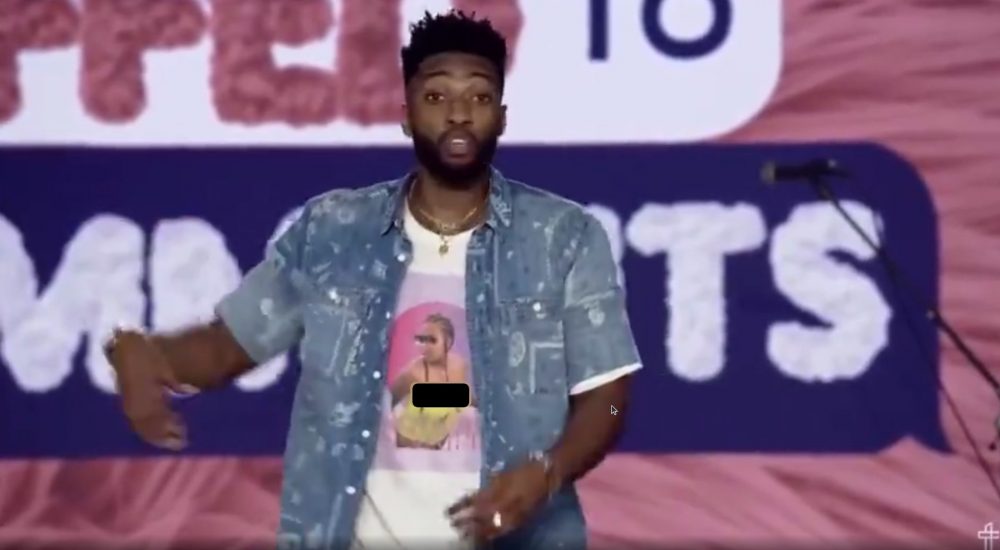 Popular Megachurch Pastor Preaches in Shirt With Picture of His Wife in a Bikini